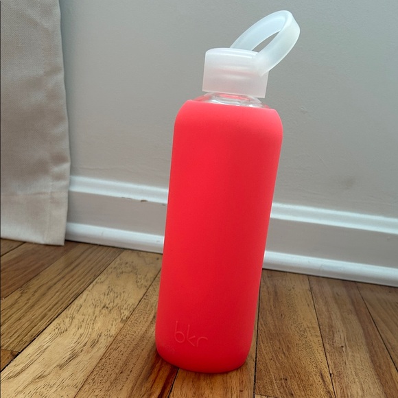 bkr Demi Debbie Glow in the Dark water bottle - Picture 3 of 5